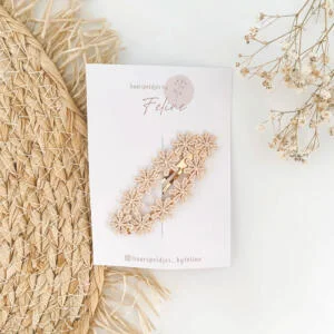 Flower clip lace créme